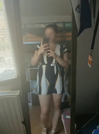 Yasmine, 22 anni
